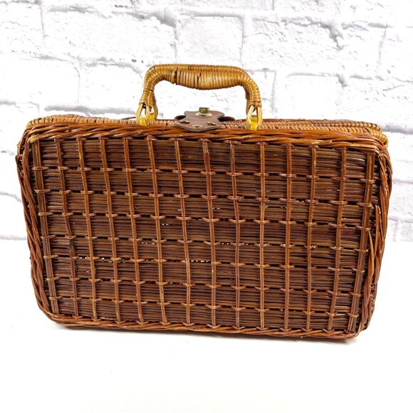 Woven Wicker Rattan Square Suitcase Handbag Picnic Basket Storage Leather VTG - Picture 4 of 16